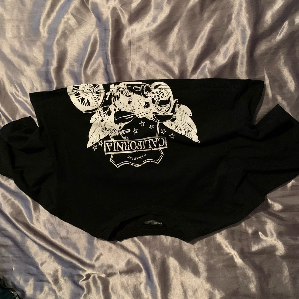 Black graphic crop top.